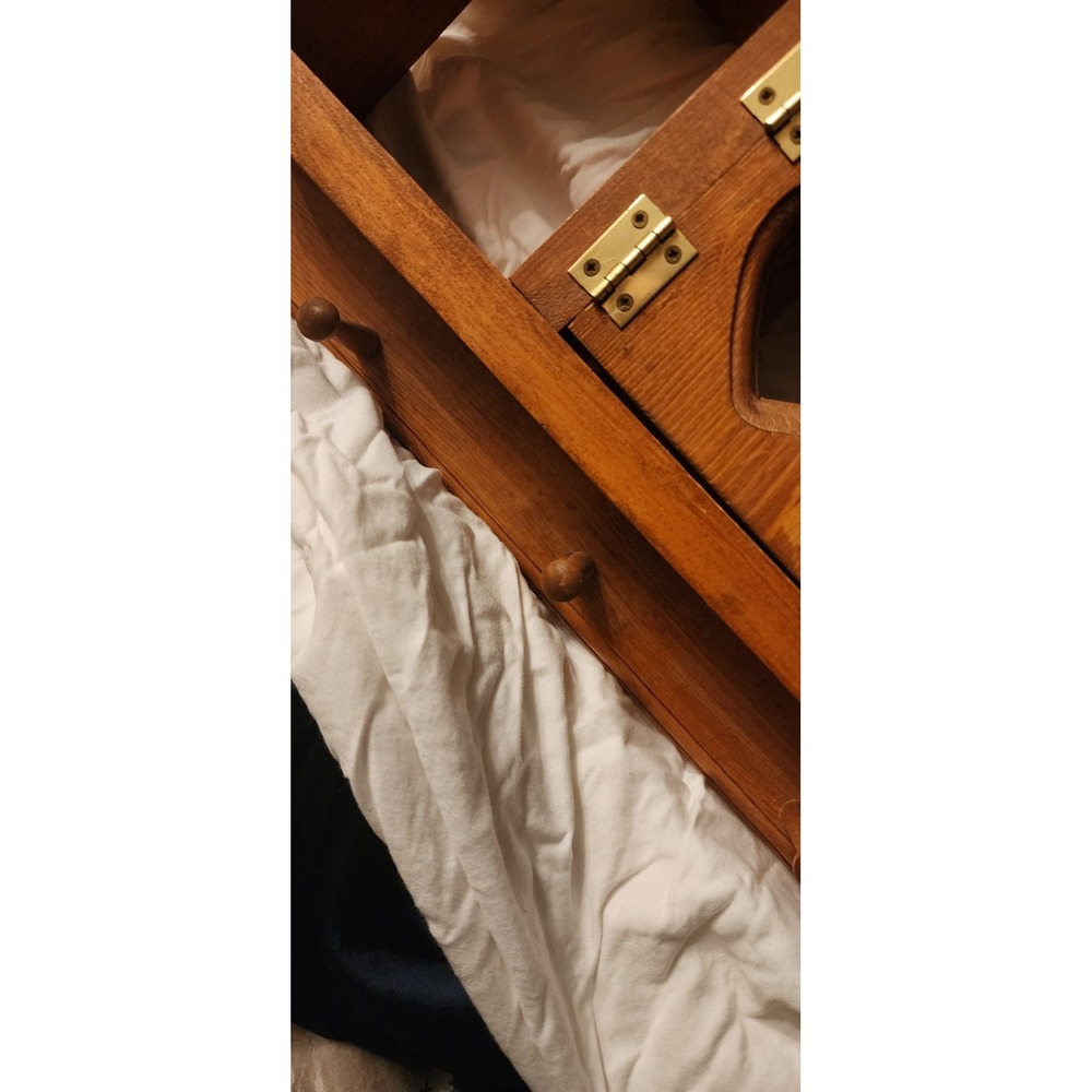 Vintage Wooden Curio Heart Cut Out Shadow Box Country Cottage Core Shelf Pegs - Picture 2 of 6